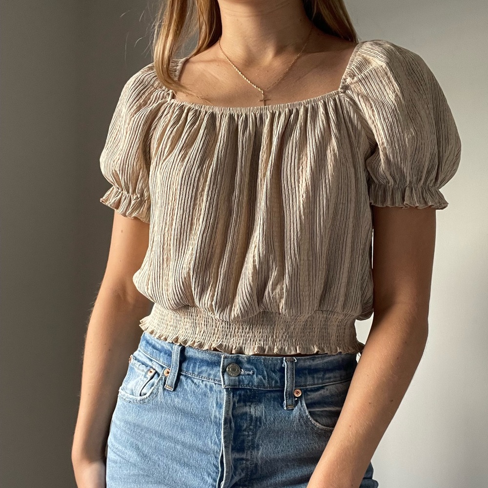 H&M Milkmaid Top Puff Sleeve Size S